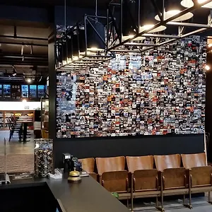 Hotel Zoom, Bruxelles